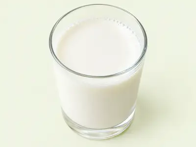Verre de lait demi-écrémé